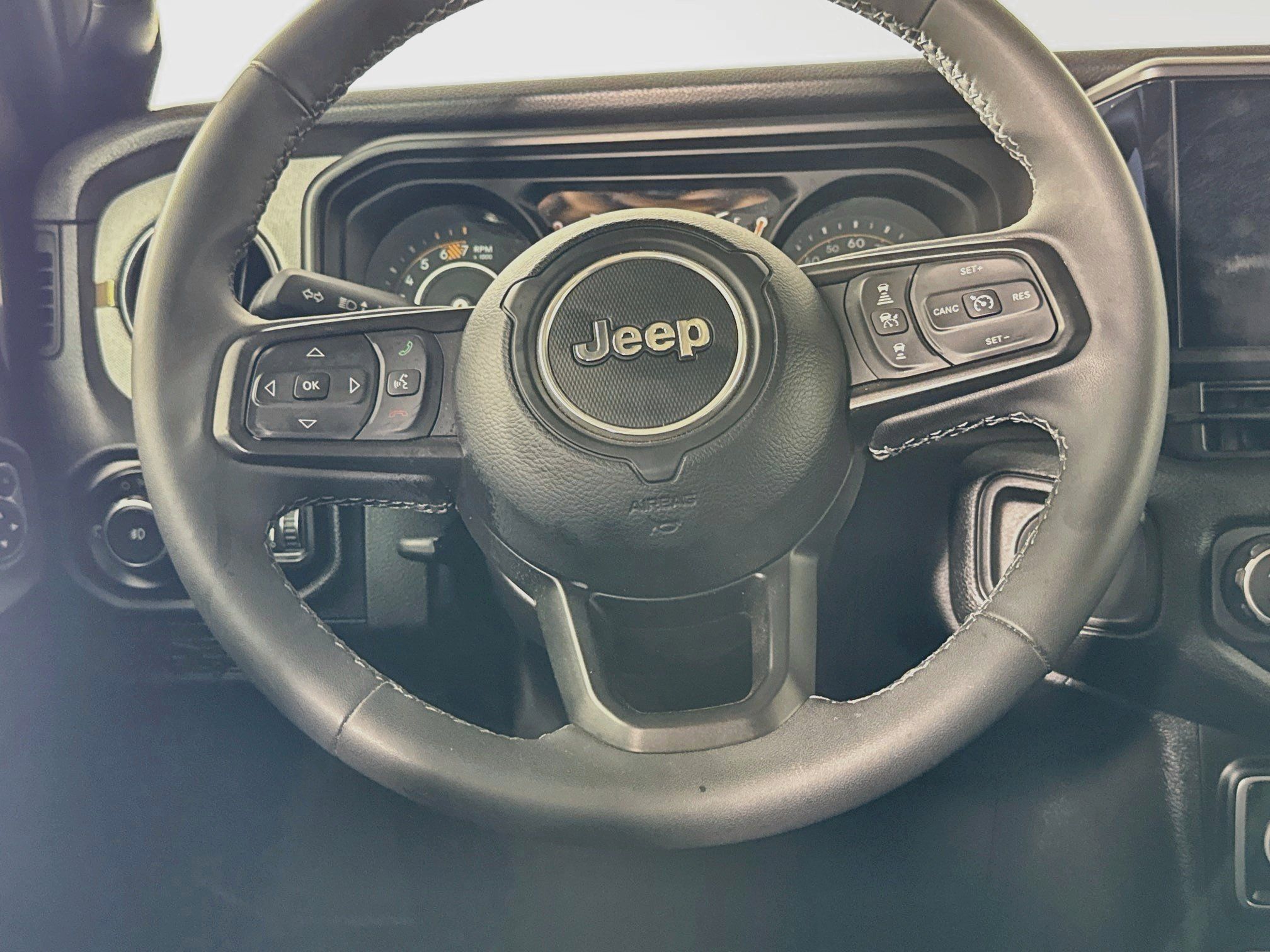 Certified 2025 Jeep Wrangler Unlimited Sport AWD/4WD image 14