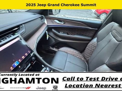 New 2025 Jeep Grand Cherokee Summit image 21