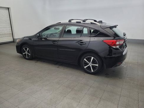 Used 2019 Subaru Impreza 2.0i Premium image 3