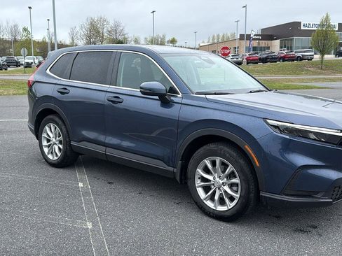Used 2023 Honda CR-V EX image 2