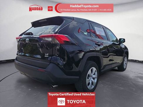 Certified 2024 Toyota RAV4 LE AWD/4WD image 6