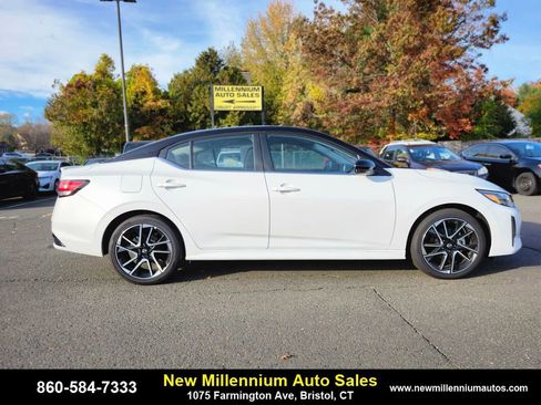 Used 2025 Nissan Sentra SR image 6