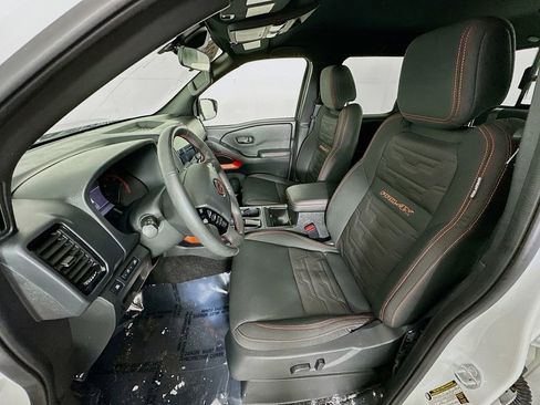 Certified 2024 Nissan Frontier PRO-4X w/ Off-Road Protection Package image 29