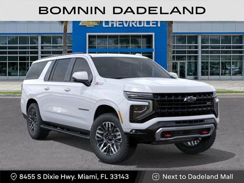 New 2026 Chevrolet Suburban Z71 w/ Z71 Off-Road Package AWD/4WD image 8