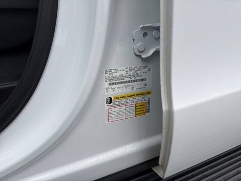 Used 2023 Ford Expedition XLT AWD/4WD image 28