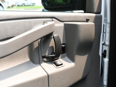 Used 2025 GMC Savana 2500 w/ Driver Convenience Package RWD image 13