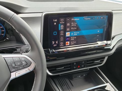 New 2026 Volkswagen Atlas Cross Sport SE AWD/4WD image 10