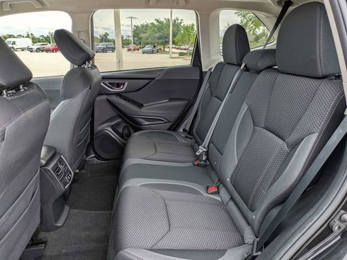 Used 2024 Subaru Forester Premium AWD/4WD image 17