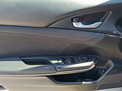 Used 2019 Honda Insight EX image 12
