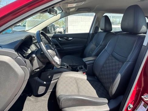 Used 2021 Nissan Rogue Sport SV w/ Technology Package AWD/4WD image 11