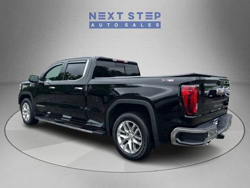 Used 2022 GMC Sierra 1500 SLT w/ SLT Premium Plus Package AWD/4WD image 5