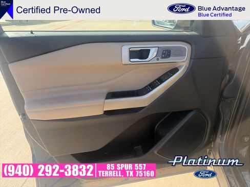 Used 2022 Ford Explorer Limited w/ Equipment Group 301A RWD image 12
