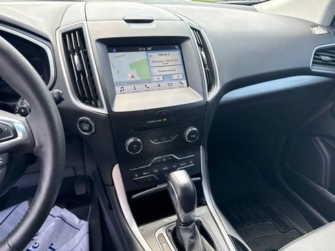 Used 2018 Ford Edge SEL w/ Equipment Group 201A FWD image 24