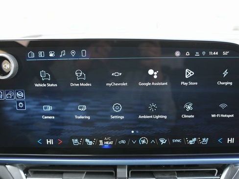 New 2026 Chevrolet Equinox EV LT image 26