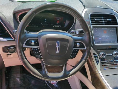 Used 2020 Lincoln Nautilus Reserve w/ Equipment Group 202A AWD/4WD image 16
