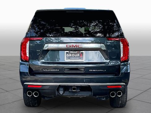 Used 2021 GMC Yukon XL Denali w/ Denali Premium Package AWD/4WD image 5