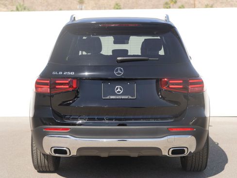 Used 2026 Mercedes-Benz GLB 250 image 9