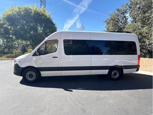 Used 2024 Mercedes-Benz Sprinter 2500 w/ Acoustic Package image 2