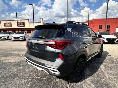 Used 2023 Kia Seltos Nightfall Edition image 7