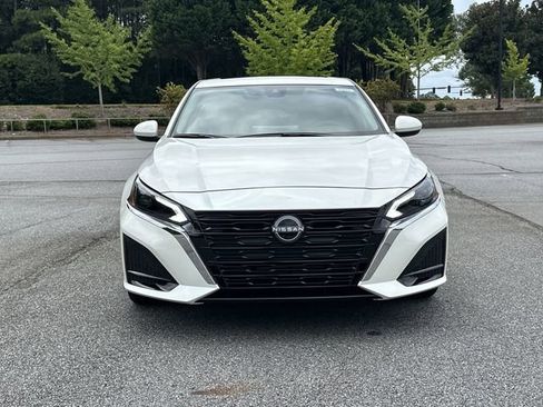 New 2025 Nissan Altima 2.5 SV w/ SV Premium Package image 2