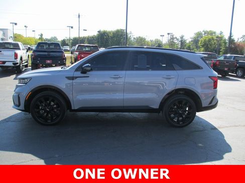 Used 2023 Kia Sorento SX image 8
