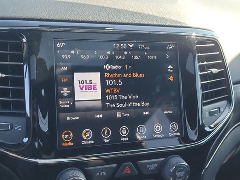 Used 2020 Jeep Grand Cherokee Limited X image 22