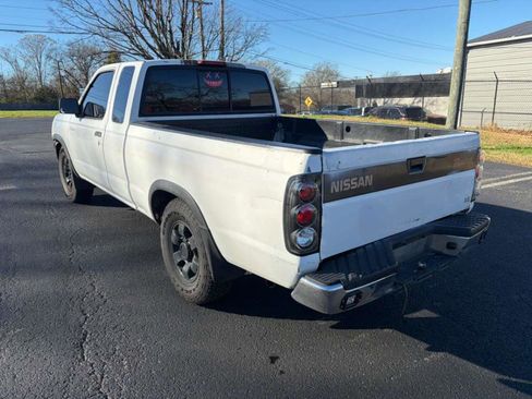 Used 1998 Nissan Frontier image 7
