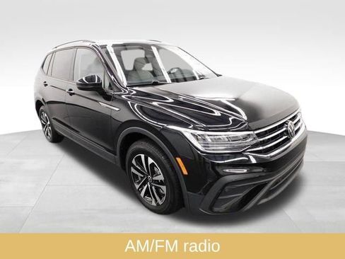 Used 2024 Volkswagen Tiguan S image 2