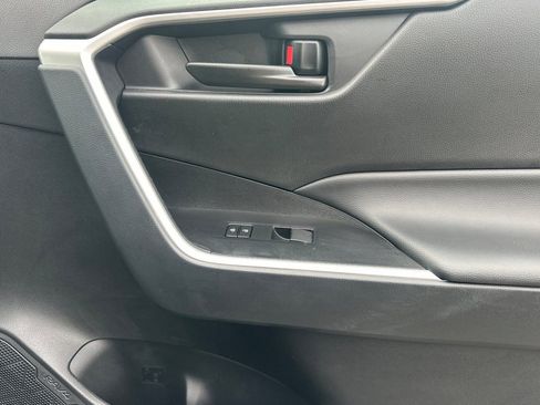 Certified 2025 Toyota RAV4 LE image 22