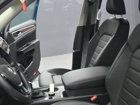 Used 2019 Volkswagen Atlas SEL Premium AWD/4WD image 25