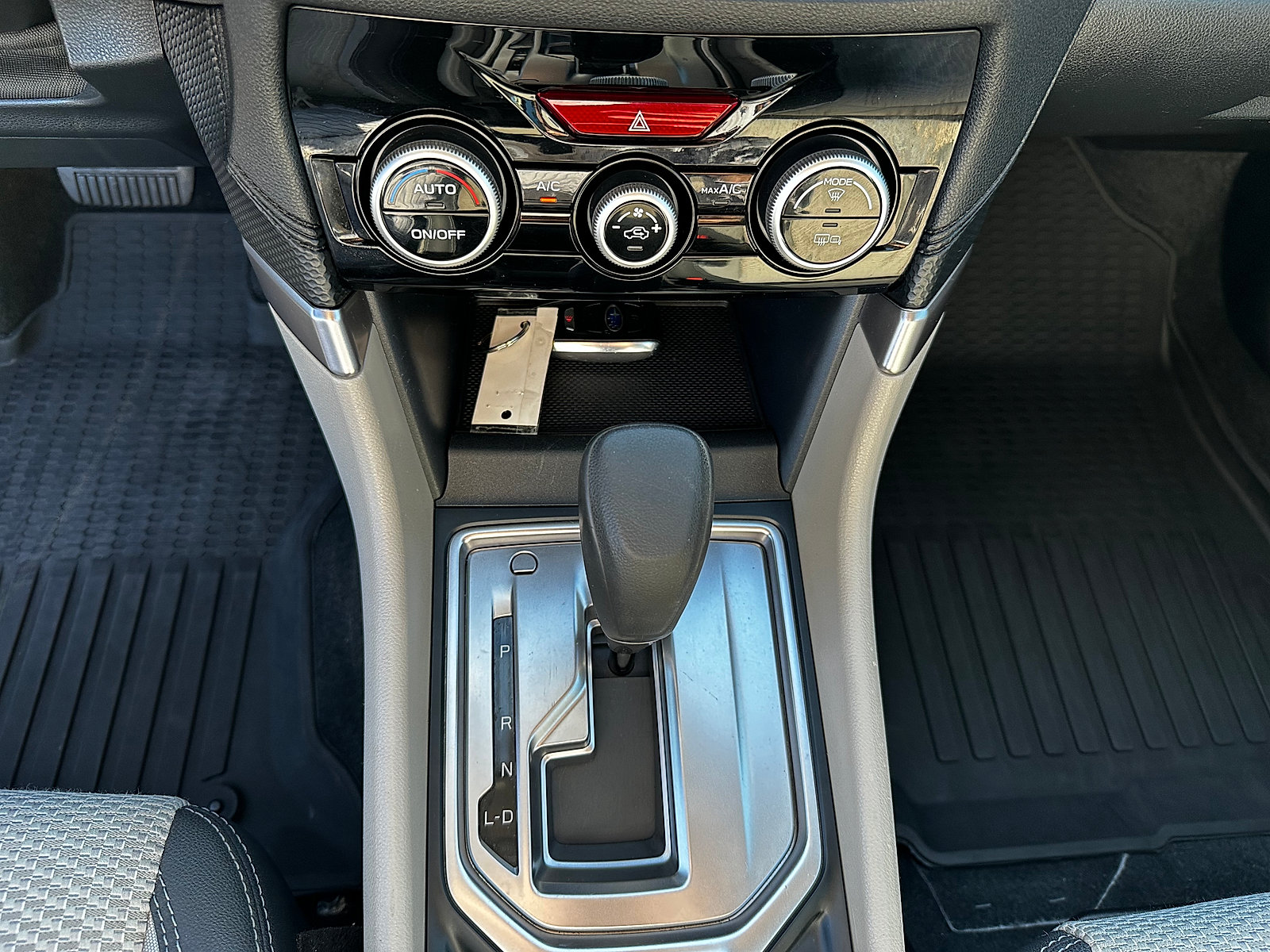 Used 2020 Subaru Forester Premium AWD/4WD image 17
