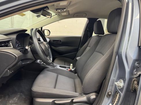 Used 2024 Toyota Corolla LE FWD image 12