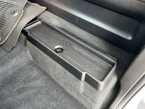 Used 2022 Toyota Tacoma SR image 34