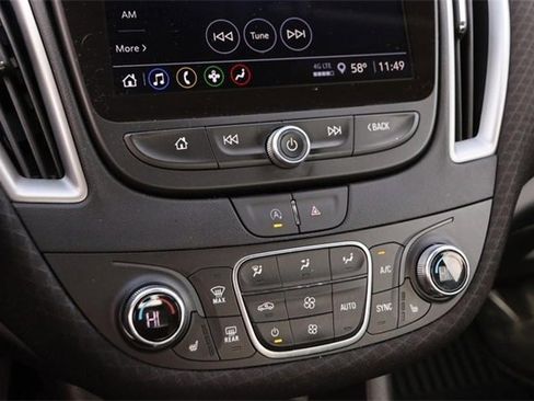 Used 2024 Chevrolet Malibu LT image 17