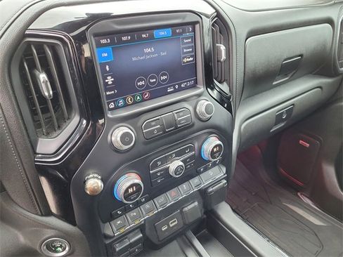 Used 2019 GMC Sierra 1500 SLT w/ SLT Premium Plus Package image 30