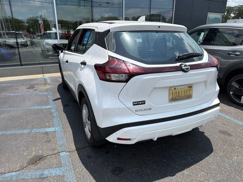 Used 2023 Nissan Kicks S FWD image 6