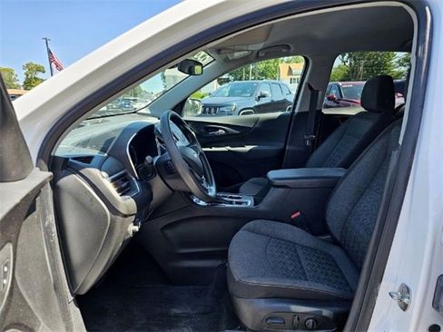 Used 2022 Chevrolet Equinox LT image 23