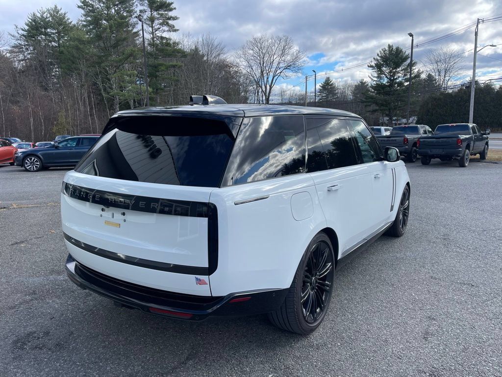 Used 2024 Land Rover Range Rover Long Wheelbase SE AWD/4WD image 7