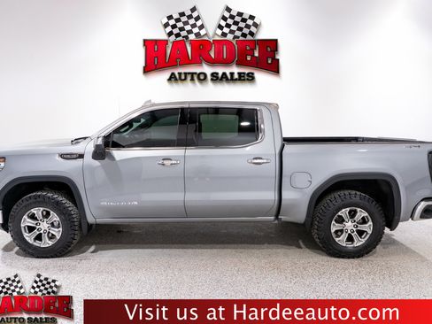 Used 2025 GMC Sierra 1500 SLT AWD/4WD image 1