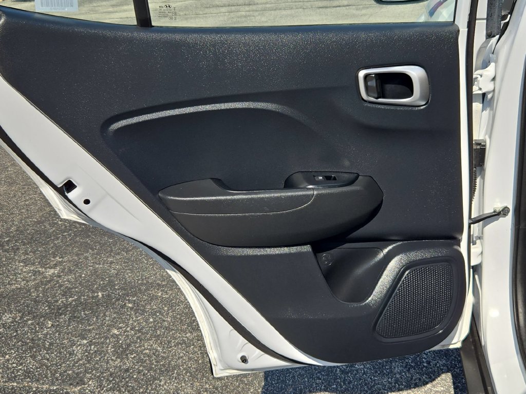 Used 2026 Hyundai Venue SEL FWD image 27