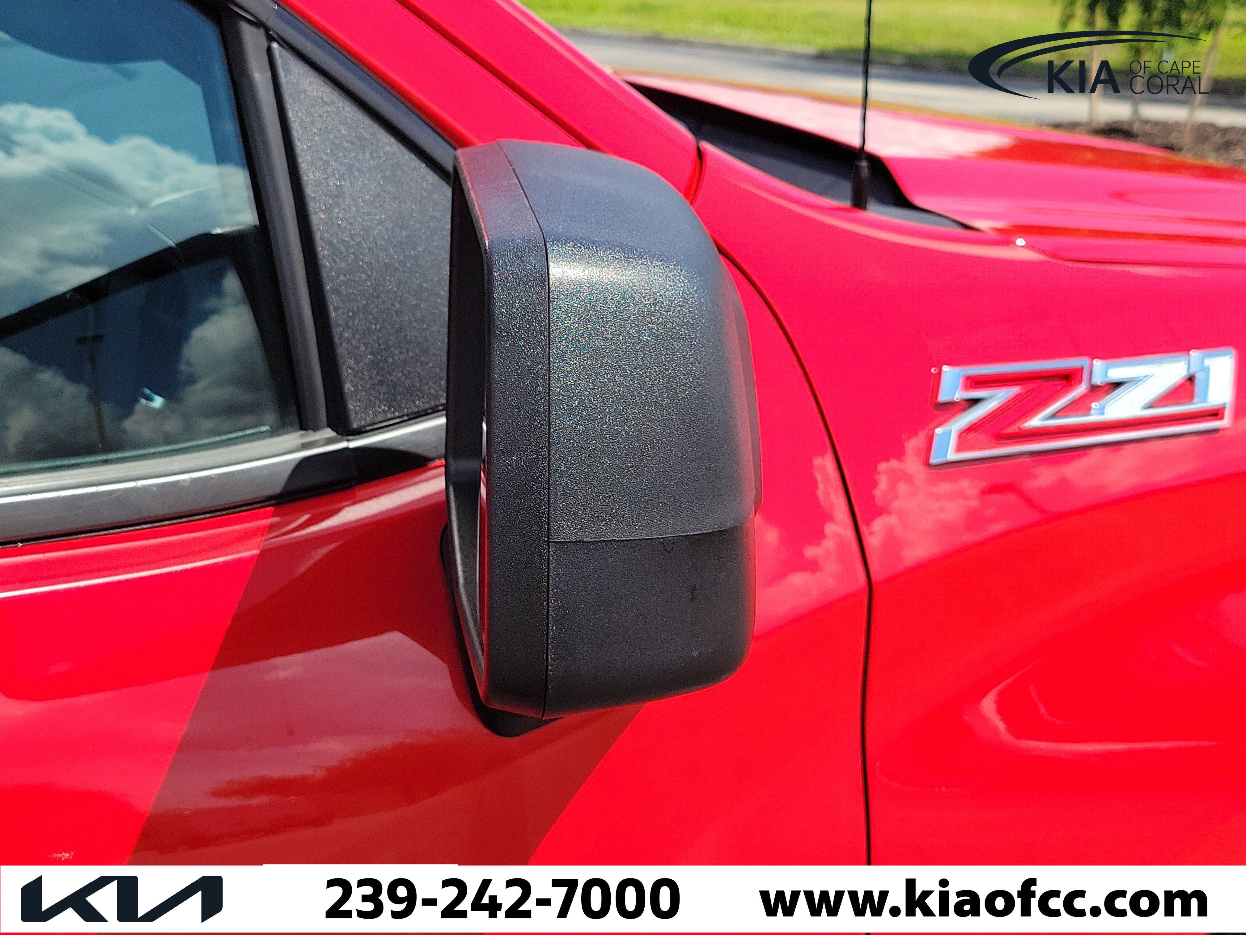 Used 2022 Chevrolet Silverado 1500 LT AWD/4WD image 8