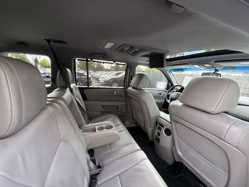 Used 2015 Honda Pilot Touring image 21
