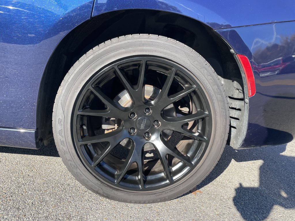 Used 2016 Dodge Charger R/T RWD image 10