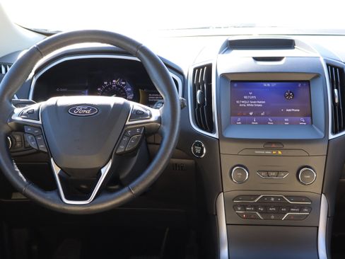 Used 2020 Ford Edge SEL w/ Convenience Package image 13