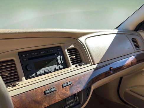 Used 2007 Mercury Grand Marquis LS image 35