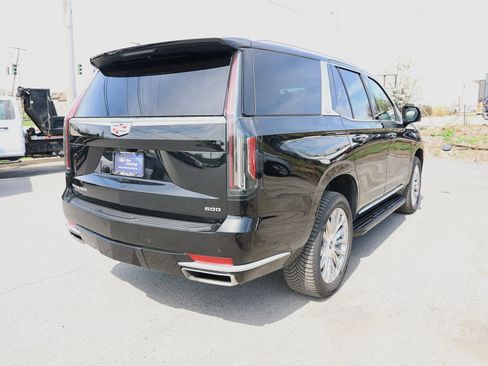 Used 2023 Cadillac Escalade Premium Luxury image 7