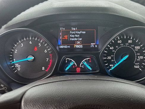 Used 2017 Ford Escape Titanium FWD image 12