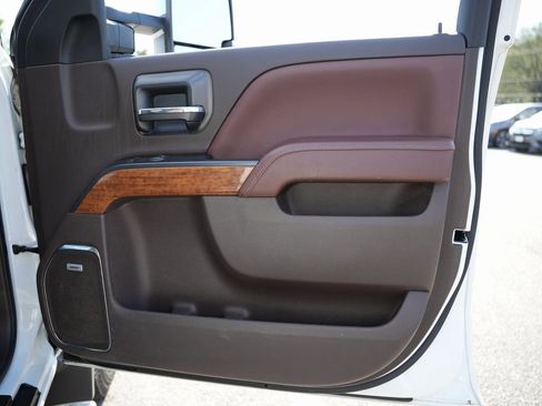 Used 2017 Chevrolet Silverado 3500 High Country w/ Duramax Plus Package image 50