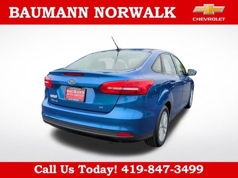 Used 2018 Ford Focus SE FWD image 7