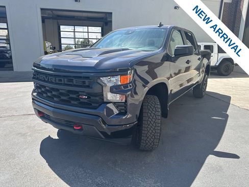Used 2024 Chevrolet Silverado 1500 Custom Trail Boss AWD/4WD image 3